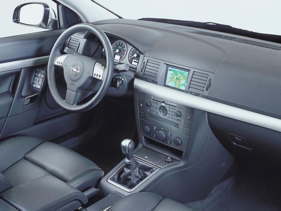  Opel Vectra GTS 2002 года  (фото 2 из 28)